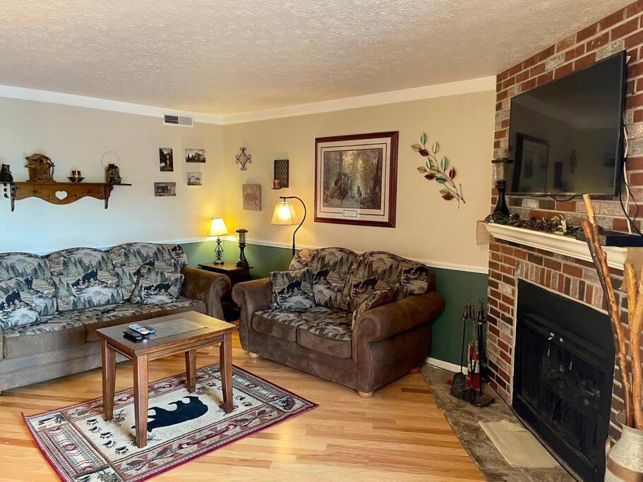 Relaxing Mountain Condo In Gatlinburg With City View ! ภายนอก รูปภาพ