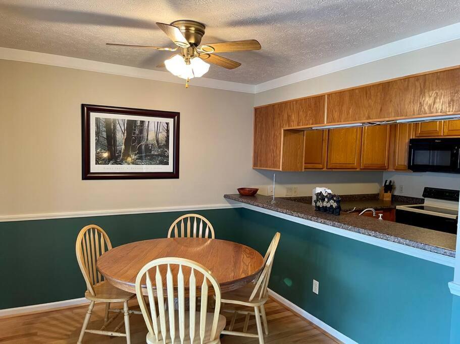 Relaxing Mountain Condo In Gatlinburg With City View ! ภายนอก รูปภาพ